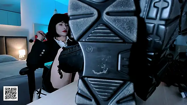 Snapshot of _Goddess_Misha_ chatting on November 2025 09:15:02 PM Goddess Misha online show from November 2025 09:15:02 PM