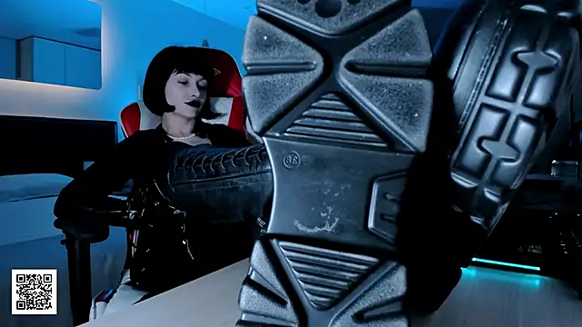 Snapshot of _Goddess_Misha_ chatting on November 2025 09:03:02 PM Goddess Misha online show from November 2025 09:03:02 PM