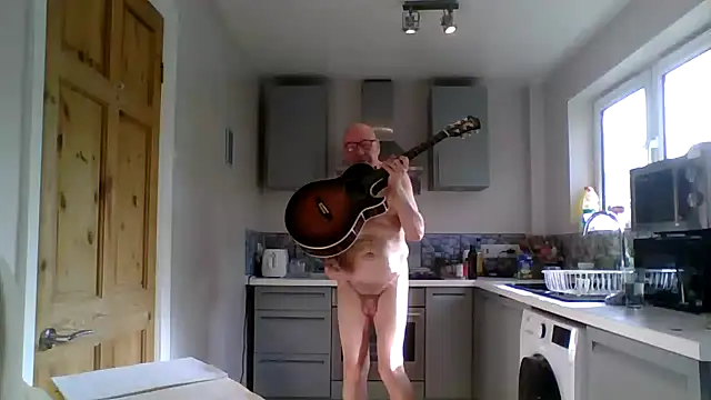 Snapshot of jimmybenido chatting on May 2026 04:46:02 PM jimmybenido online show from May 2026 04:46:02 PM