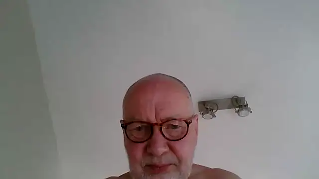 Snapshot of jimmybenido chatting on May 2026 04:48:02 PM jimmybenido online show from May 2026 04:48:02 PM