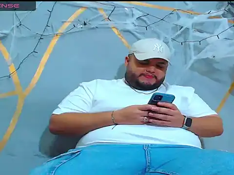 damian chubby online show from October 2025 12:52:02 AM