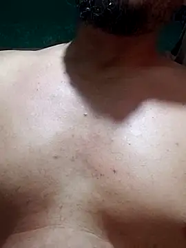 Snapshot of Cris29_84 chatting on October 2025 04:07:02 AM Cris29 84 online show from October 2025 04:07:02 AM