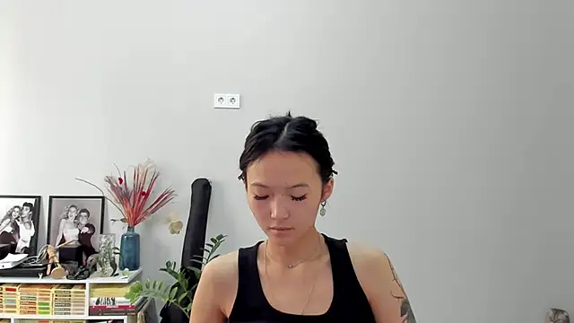 Snapshot of ailey_chao chatting on December 2025 03:05:01 AM ailey chao online show from December 2025 03:05:01 AM