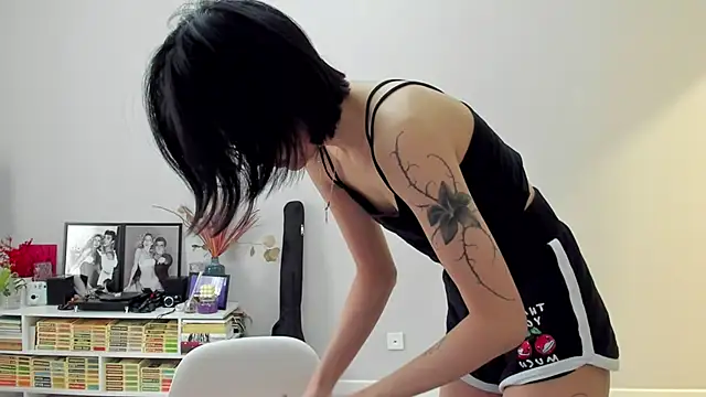 Snapshot of ailey_chao chatting on February 2026 03:32:02 AM ailey chao online show from February 2026 03:32:02 AM