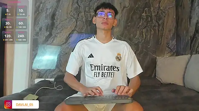 Snapshot of Daviid_laidd chatting on November 2025 08:57:01 PM Daviid laidd online show from November 2025 08:57:01 PM