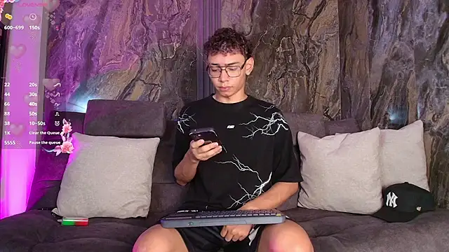 Snapshot of Daviid_laidd chatting on February 2026 07:31:01 PM Daviid laidd online show from February 2026 07:31:01 PM