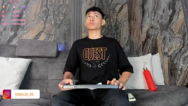 Daviid laidd online show from April 2026 07:25:02 PM