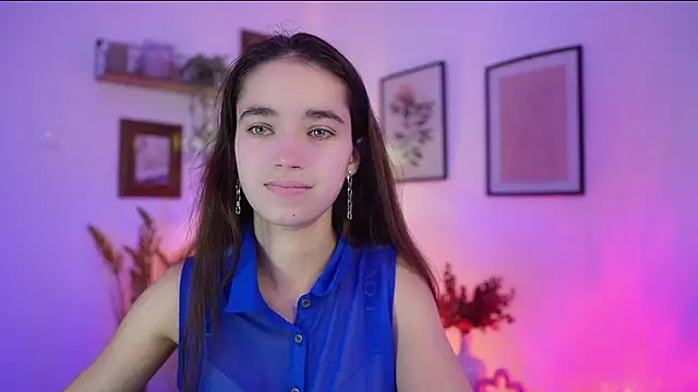 Snapshot of Gia_Paige18 chatting on October 2025 02:07:02 PM Gia Paige18 online show from October 2025 02:07:02 PM