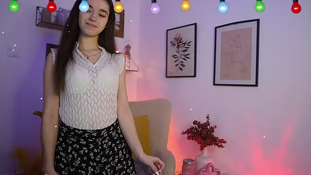 Snapshot of Gia_Paige18 chatting on December 2025 01:59:02 PM Gia Paige18 online show from December 2025 01:59:02 PM