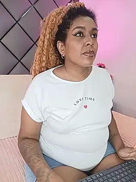Snapshot of ELLA_KELLY chatting on June 2026 11:48:01 AM ELLA KELLY online show from June 2026 11:48:01 AM