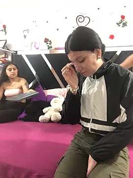 1lovelygirls online show from September 2025 12:06:01 PM