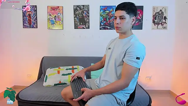 jonathanjoestar  online show from November 2025 10:52:02 PM