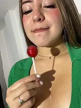 Snapshot of cheryl_cc chatting on February 2025 08:34:02 PM cheryl cc online show from February 2025 08:34:02 PM