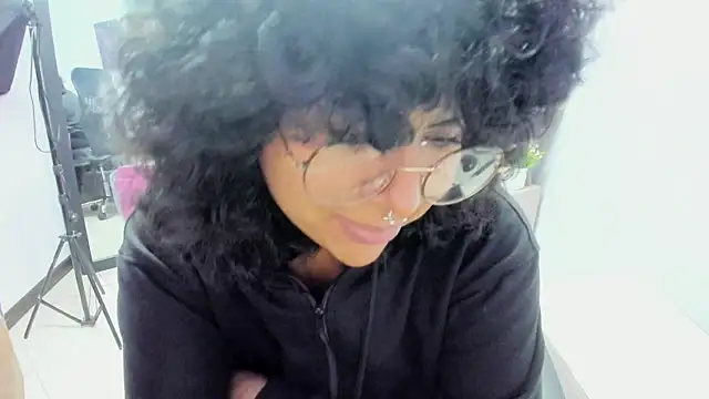 kuromi69 online show from December 2025 03:56:01 AM