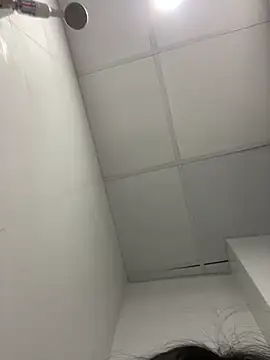 Snapshot of Louis_Baby chatting on February 2025 12:20:01 PM Louis Baby online show from February 2025 12:20:01 PM