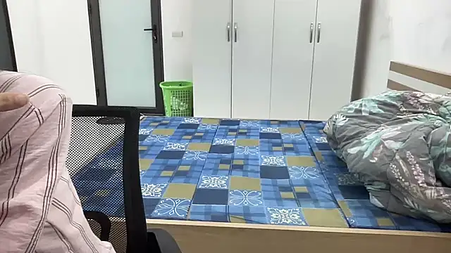 Louis Baby online show from November 2025 06:27:01 AM