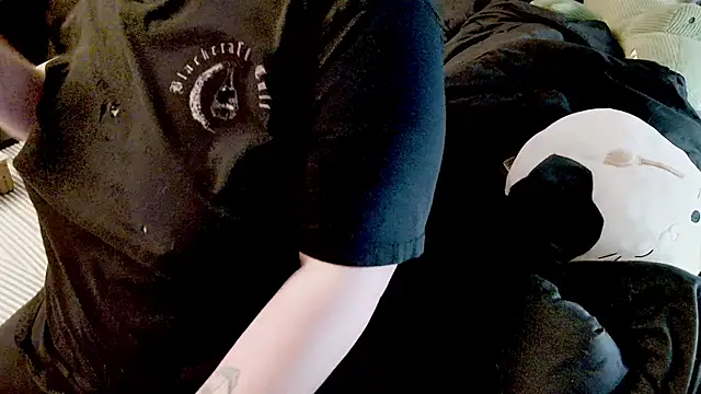 Snapshot of doomednympho chatting on March 2026 06:42:02 PM doomednympho online show from March 2026 06:42:02 PM