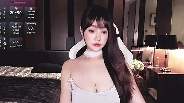 Snapshot of Cartier-__Daji- chatting on April 2026 12:29:02 PM Cartier- Daji- online show from April 2026 12:29:02 PM