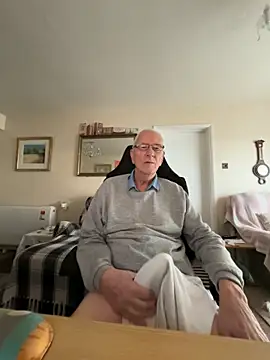 cutaboverest online show from February 2026 04:25:02 PM