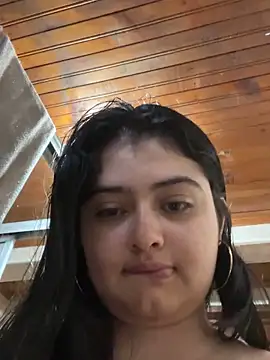 Stephania 18 online show from March 2025 11:03:02 PM