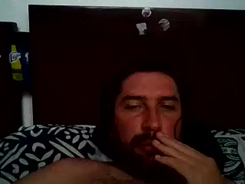 Snapshot of LukaE35 chatting on July 2026 05:38:02 PM LukaE35 online show from July 2026 05:38:02 PM