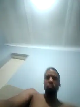 Snapshot of Tigermanboy chatting on January 2025 02:07:02 AM Tigermanboy online show from January 2025 02:07:02 AM