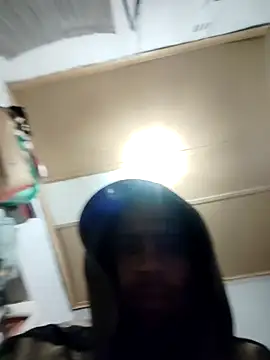 Snapshot of Tigermanboy chatting on October 2025 09:04:02 PM Tigermanboy online show from October 2025 09:04:02 PM