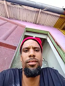 Snapshot of Tigermanboy chatting on November 2025 08:05:02 AM Tigermanboy online show from November 2025 08:05:02 AM