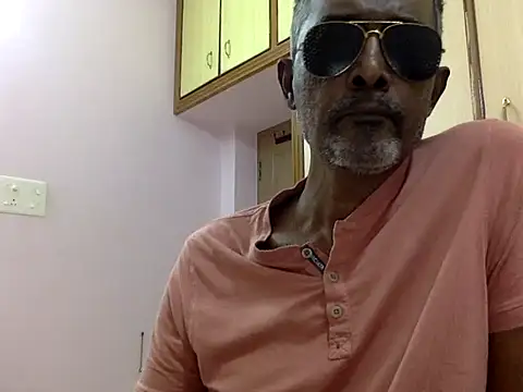 Lookin4Kinky Partner online show from December 2025 01:07:01 PM