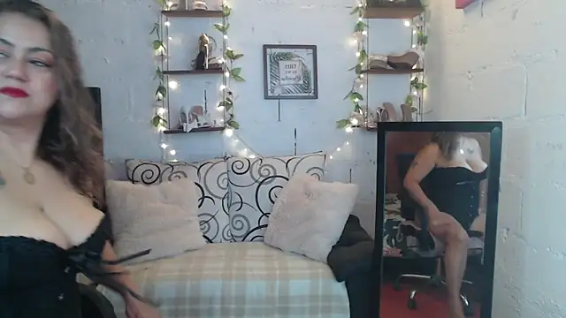 missrosario stepmoan online show from February 2026 01:26:02 PM