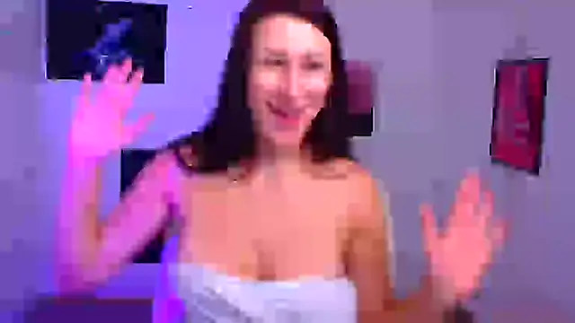 Loren Moa online show from December 2024 04:03:02 PM