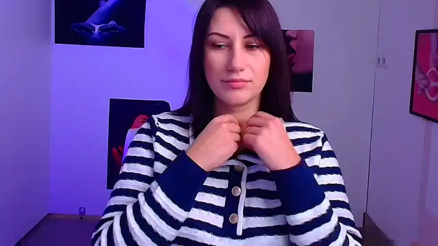 Loren Moa online show from January 2025 12:43:01 PM