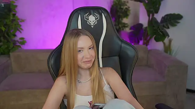 Linda054 online show from September 2025 12:36:02 AM