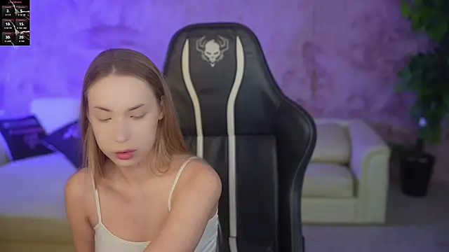 Linda054 online show from October 2025 11:27:01 PM