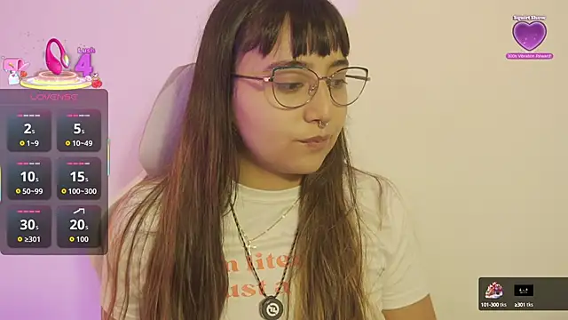 Snapshot of emitaa17228o chatting on October 2025 07:10:02 PM emitaa17228o online show from October 2025 07:10:02 PM