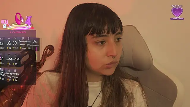 Snapshot of emitaa17228o chatting on October 2025 08:09:02 PM emitaa17228o online show from October 2025 08:09:02 PM