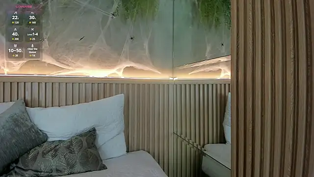 Snapshot of Lana_Lann chatting on October 2025 01:09:01 PM Lana Lann online show from October 2025 01:09:01 PM