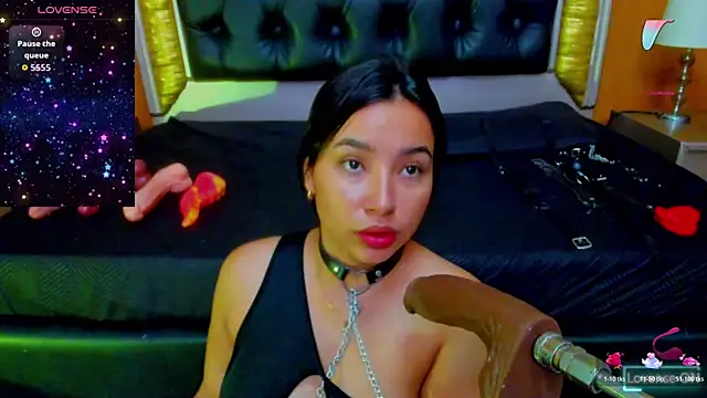 AniEvans  online show from October 2025 11:21:01 AM