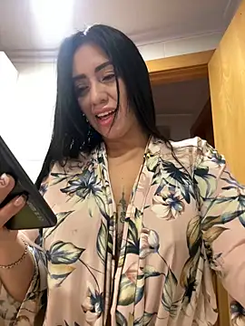 Snapshot of tamara_jay chatting on October 2025 09:45:01 AM tamara jay online show from October 2025 09:45:01 AM