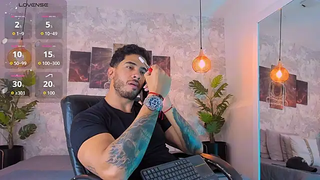 Snapshot of Nate_franco chatting on December 2025 04:31:02 AM Nate franco online show from December 2025 04:31:02 AM