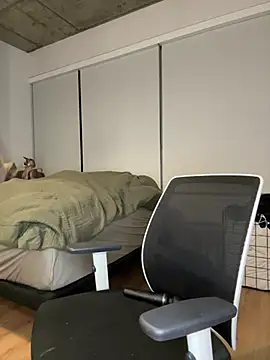 nerdynina online show from December 2024 10:39:02 PM