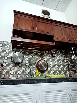 Snapshot of ___Erin___ chatting on October 2025 03:47:02 AM Erin online show from October 2025 03:47:02 AM