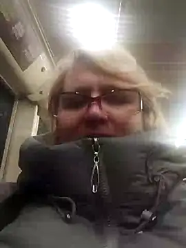 Forest-Lady online show from January 2025 04:22:01 PM