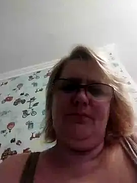 Forest-Lady online show from January 2025 01:11:02 PM