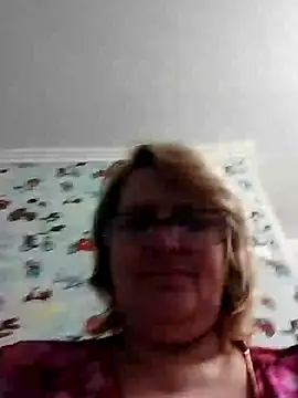 Forest-Lady online show from February 2025 05:44:01 PM