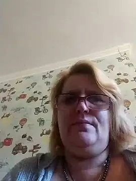 Forest-Lady online show from February 2025 11:44:02 AM