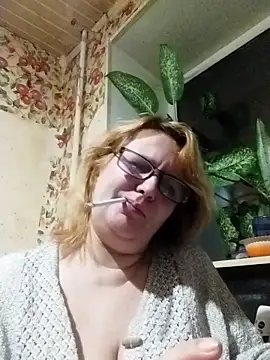 Forest-Lady online show from December 2025 09:44:02 PM