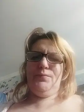 Forest-Lady online show from February 2026 06:09:01 AM