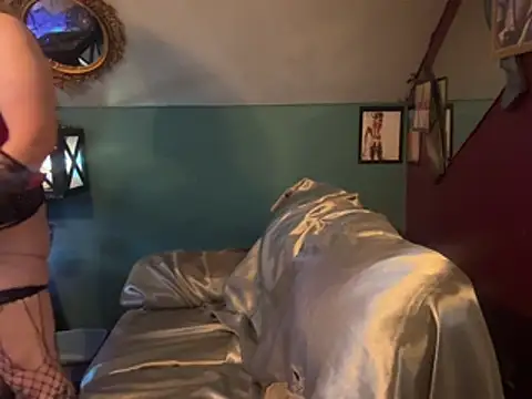 ditchwaterbitch online show from July 2026 12:55:01 PM