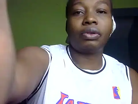 Snapshot of Horny-pretty chatting on May 2026 03:45:02 AM Horny-pretty online show from May 2026 03:45:02 AM
